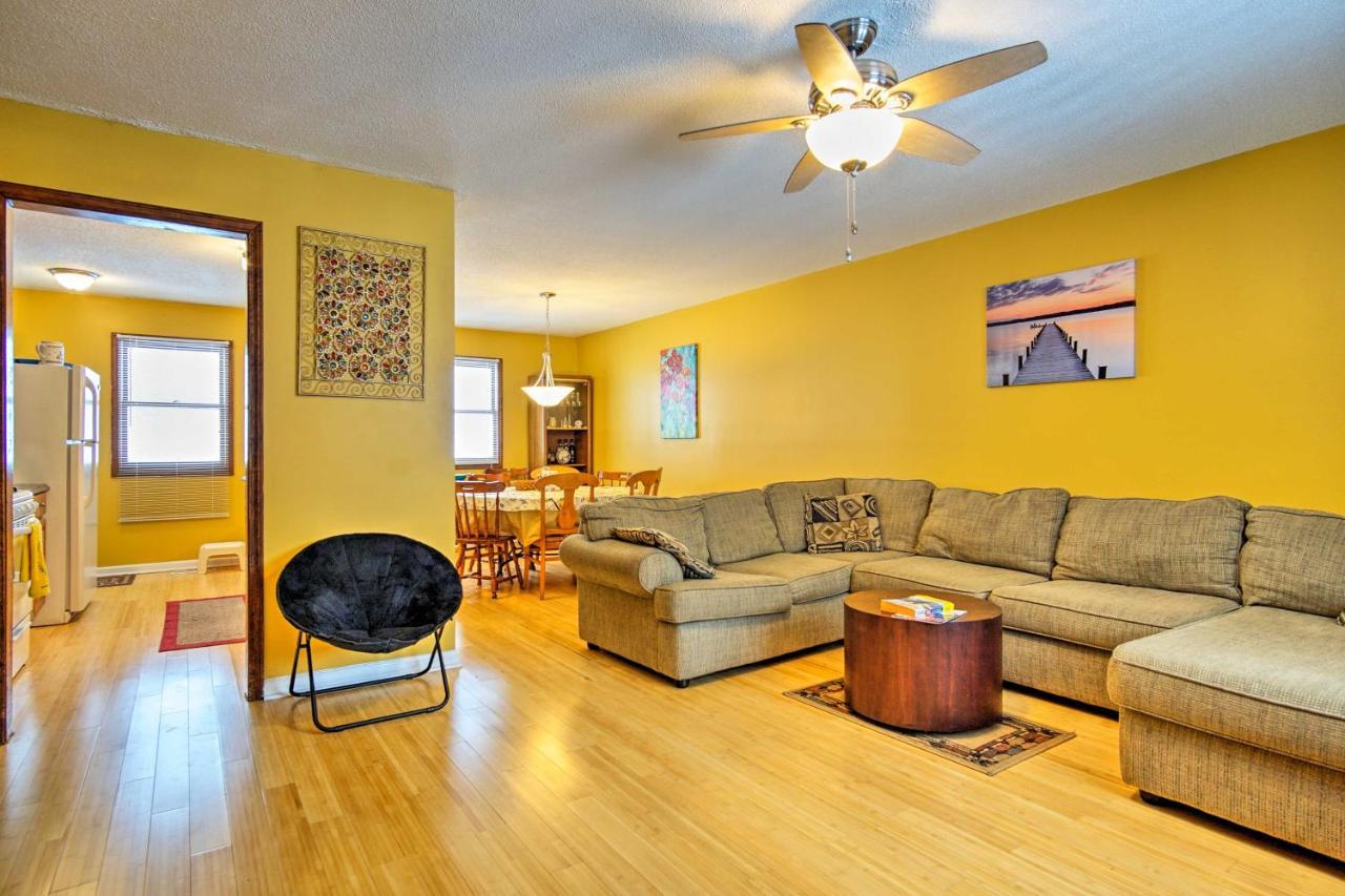 Wooded Twin Lakes Retreat 13 Mi To Lake Michigan! Extérieur photo